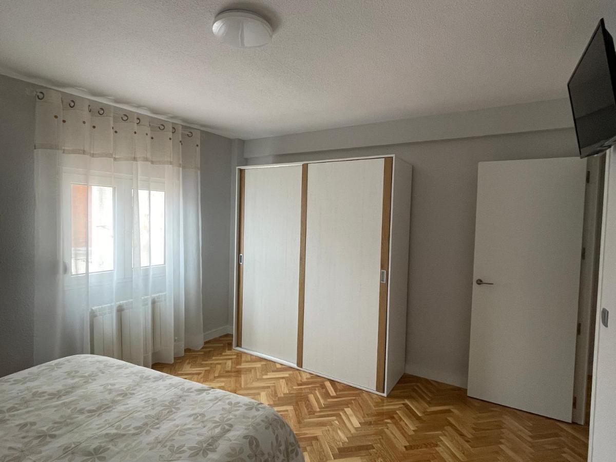 Vut Las Almenas Ávila 外观 照片
